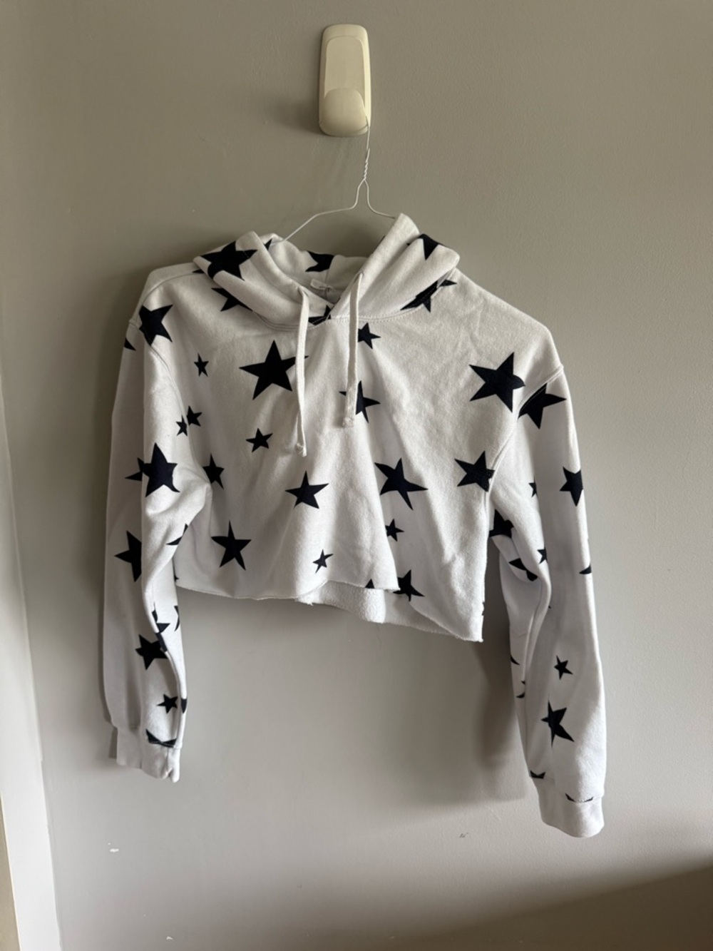 Bloom + Pop Star Print Cropped Hoodie Small White Black Stars Sweatshirt